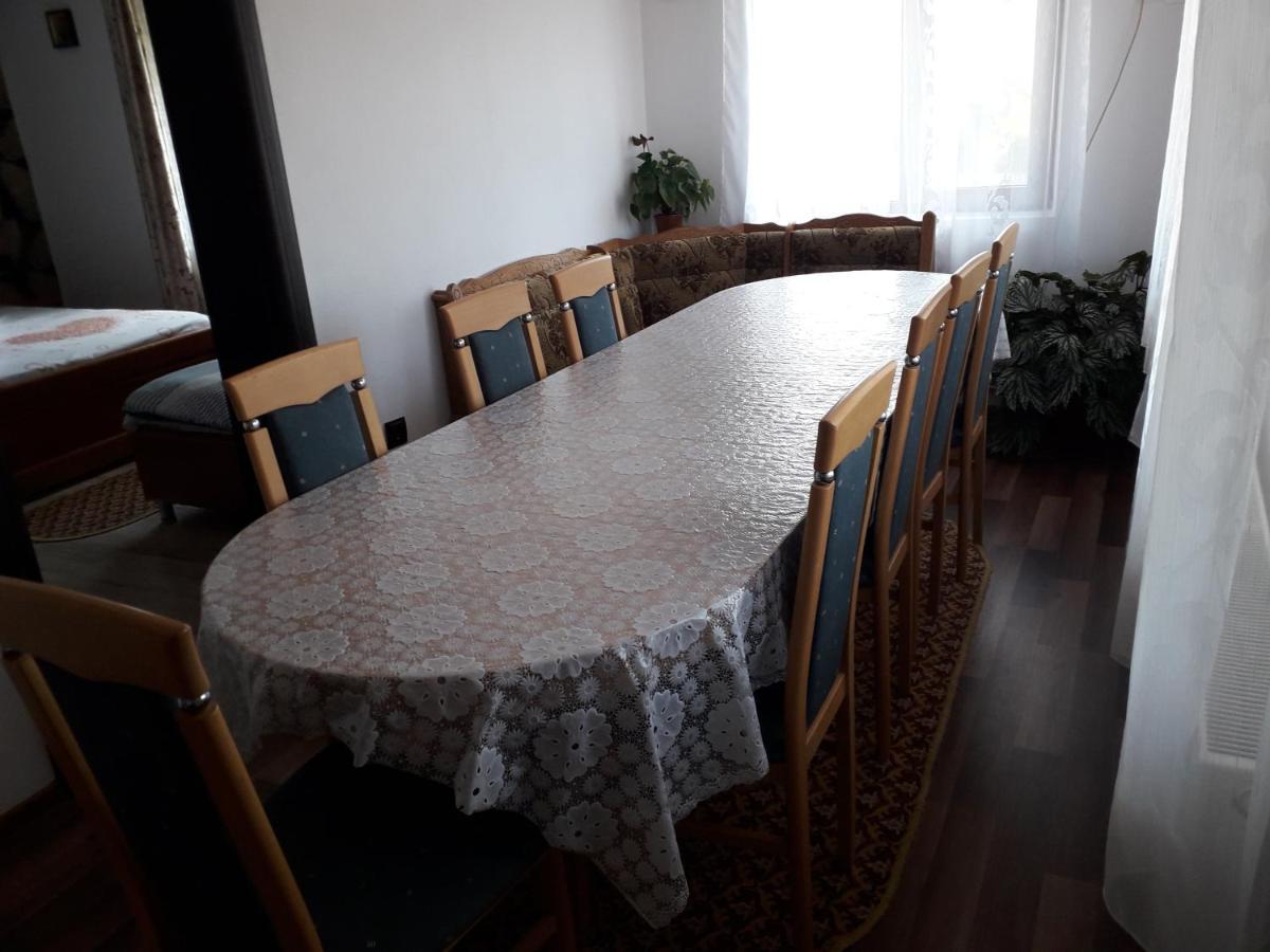 Pensiunea Ileana Novaci-Straini Luaran gambar